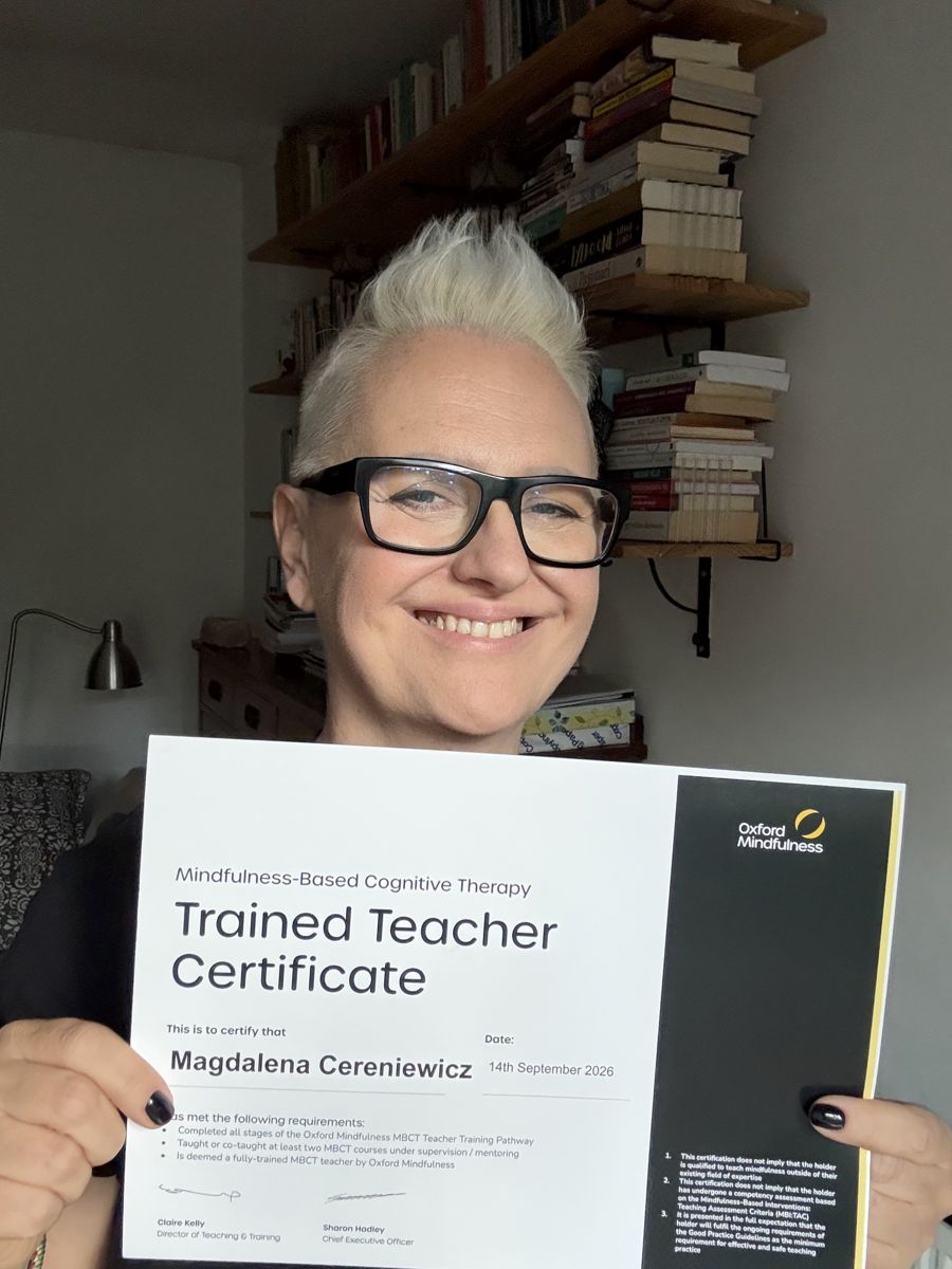 Magdalena Cereniewicz z certyfikatem Oxford Mindfulness MBCT Trained Teacher Certificate